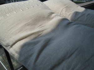 【寝室風水】お天気のいい日は布団を干す