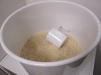 【風水キッチン】米びつを空にしない、米びつは清潔に