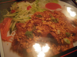 タイ料理を　食べに行きました！！！