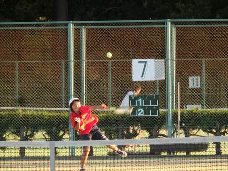 写真が間違っていました。訂正いたしました。10月21日（日）春日公園ジュニアシングルステニス大会の結果です。