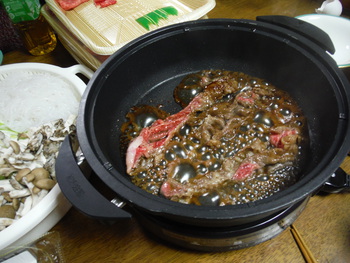 今日はお高いお肉ですき焼でーす(^o^)／
