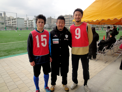 母校で2012年初蹴り
