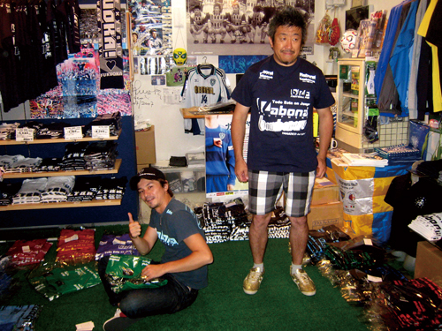 【Rabona×Bombonera】コラボレーションTシャツ入荷!