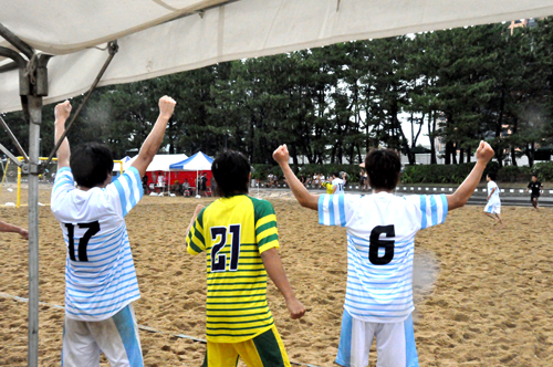 全国ビーチサッカー大会 九州大会1日目