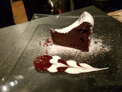 カプリ風チョコレートケーキ。