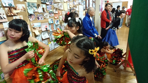 キッズクラスが西戸崎文化祭に出演しました