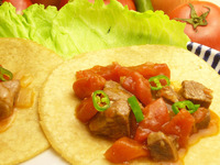 ビーフとフレッシュトマトのタコス　メキシコ料理ドットコム