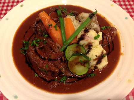 仔牛すね肉の赤ワイン煮 仔牛すね肉の赤ワイン煮