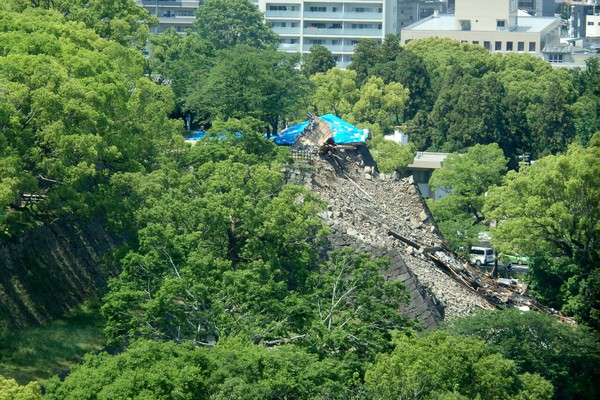 熊本城を見る2016(#1)熊本市役所から見た惨状 #熊本 #がんばろう熊本