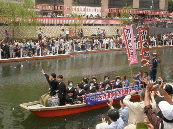 六月博多座大歌舞伎の船乗り込み