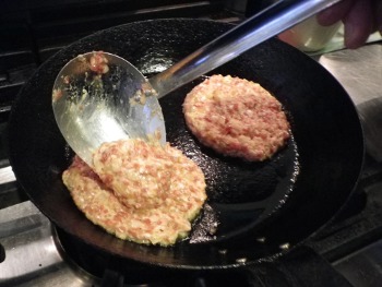 とろろハンバーグ！