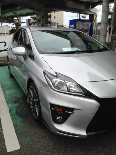 いまどきの車はカギ使わないんですね