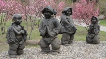ハルピン市太陽島というリゾート地にある于慶成の彫刻作品群１０