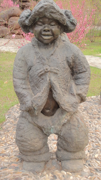 ハルピン市太陽島というリゾート地にある于慶成の彫刻作品群１３