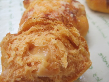 チーズ3種のトマトパン