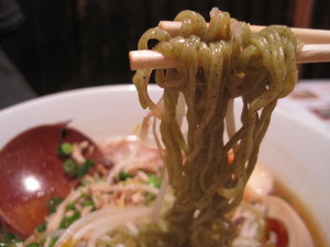 鳥骨鶏ラーメン