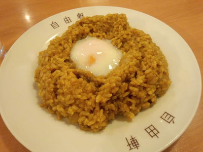 ランチは自由軒カレー