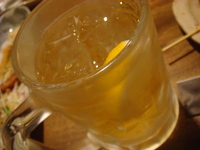 居酒屋で