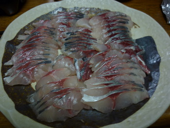 昨日の晩ご飯は新鮮な魚料理でした(^O^)！