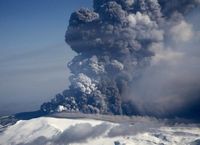 未だ続くアイスランドの噴火火山の名前