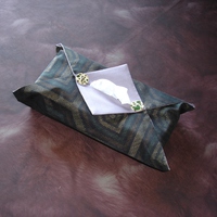 亀甲模様の大島紬で作ったティッシュボックスカバー