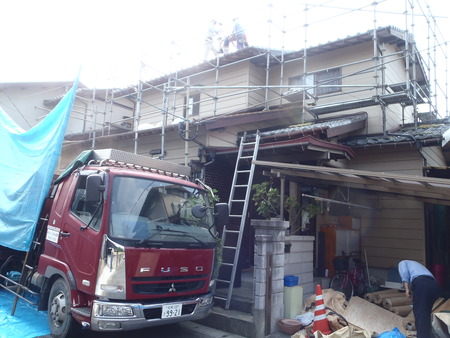 福岡市早良区の塗装の現場です。