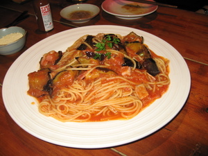 茄子とトマトのパスタ