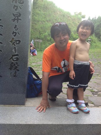 3歳児、3333段の日本一の石段に挑戦！！