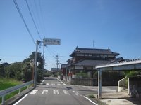 蓮池公園前