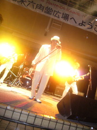ビールだ！ロックンロール♪