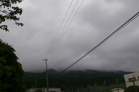 雲で覆われている