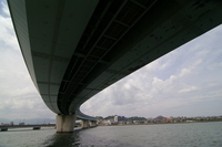 福岡都市高速下から
