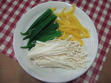 ★メインは牛肉の野菜巻き