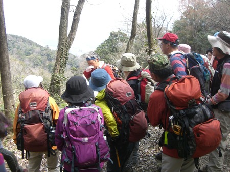 四王寺山（410ｍ）新人体験山行