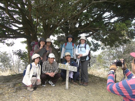 四王寺山（410ｍ）新人体験山行
